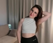 theafay is a 18 year old female webcam sex model.