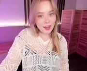 babyyli is a  year old female webcam sex model.