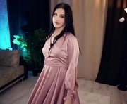 quennaesten is a 18 year old female webcam sex model.